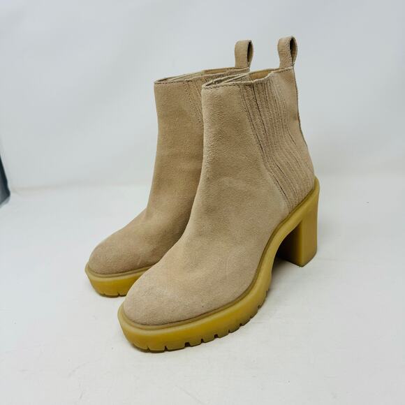Dolce Vita Celia Tan Suede Lug Sole Ankle Boots Size 8M - Picture 15 of 15